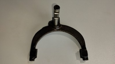 Вилка КПП первичного вала