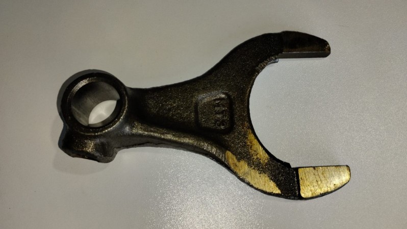 Вилка переключения редуктора — 1