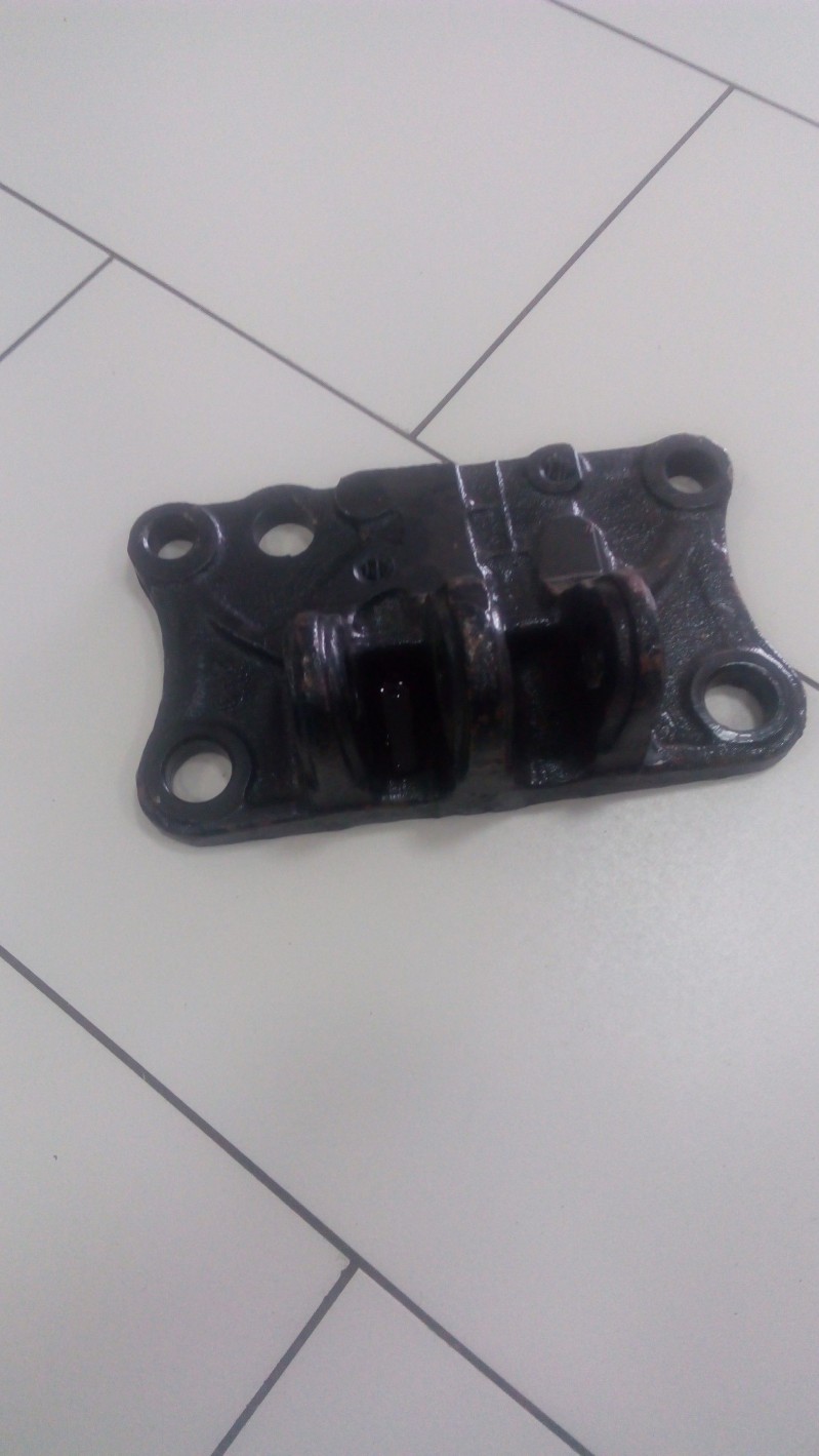 Кронштейн гидроцилиндра — 2