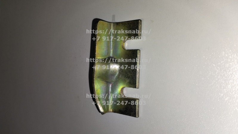 Кронштейн  фиксатора рамки заднего стекла кабины МТЗ (УК) — 1