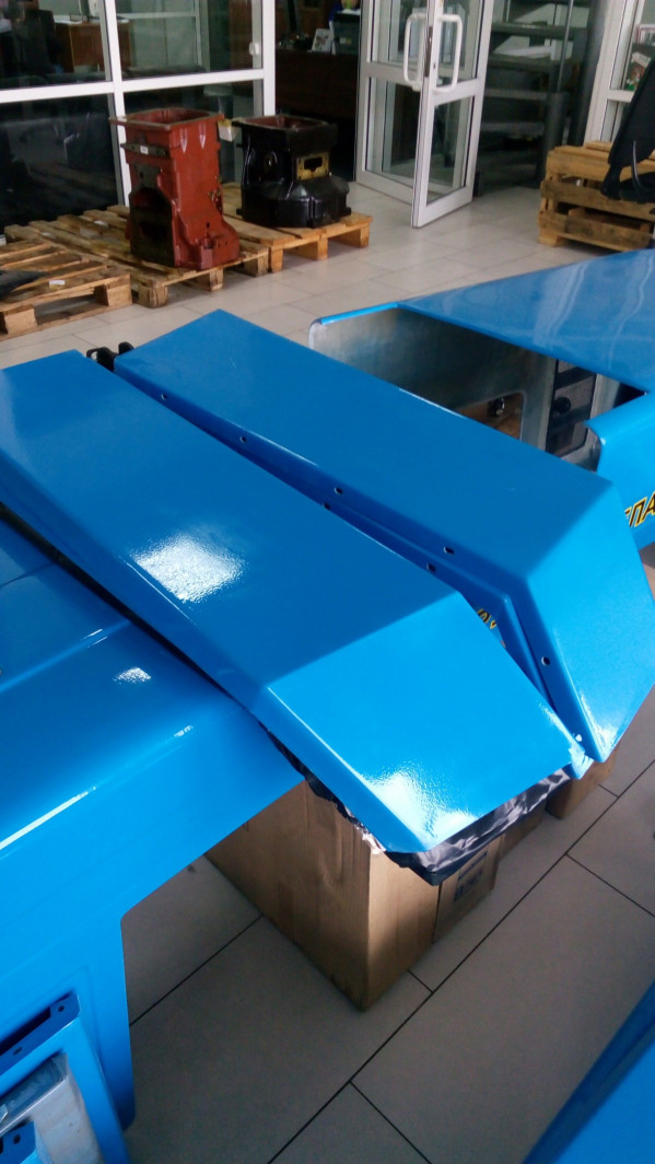 Крыло заднее правое (МТЗ) (пластик) — 1